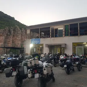  Hostel Rozafa Ferry & Albanië